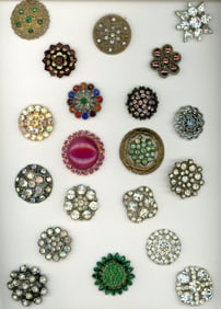 A card of division 1 & 3 sparkling buttons