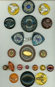 A card of division three Bakelite buttons