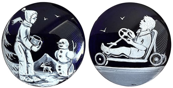 A small card of Mary Gregory style glass buttons