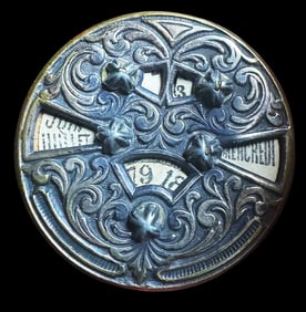 A rare moveable division one stud button