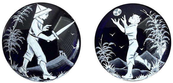 A small card of Mary Gregory style glass buttons
