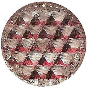 A division one lacy glass button
