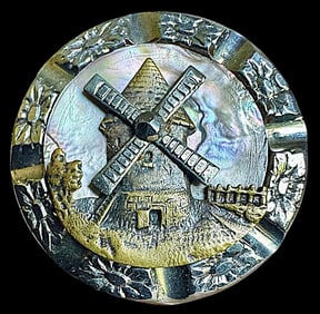 A division one pictorial steel cup button
