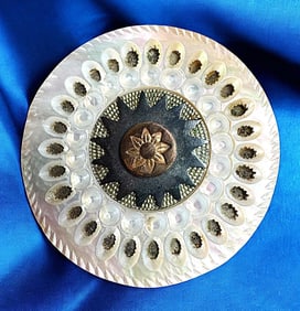 A division one 3 material pearl button