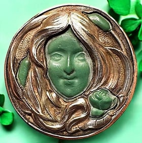 A rare and beautiful division one Art Nouveau button