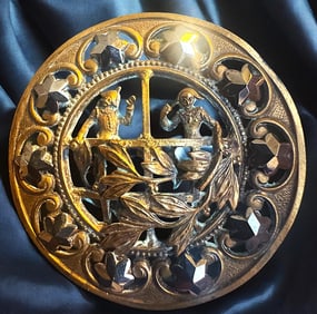 A very RARE division 1 brass and steel pictorial button.