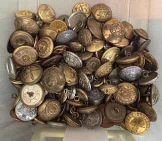 A heavy bag lot of uniform buttons
