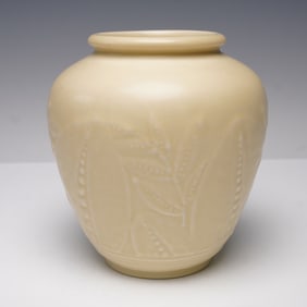 Rookwood Matte Pea Pod Vase, 6218