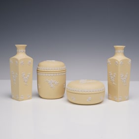 4pc Wedgwood Jasperware Primrose Vases and Boxes, Prunus Shape