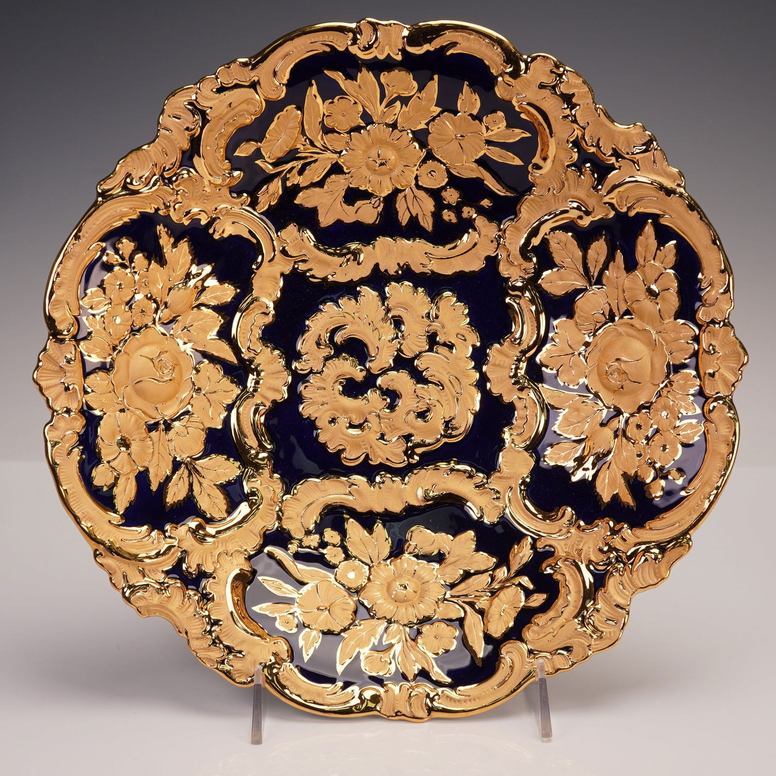 Meissen Porcelain Cobalt Blue and Raised Gilt Cabinet Bowl (1 of 6)