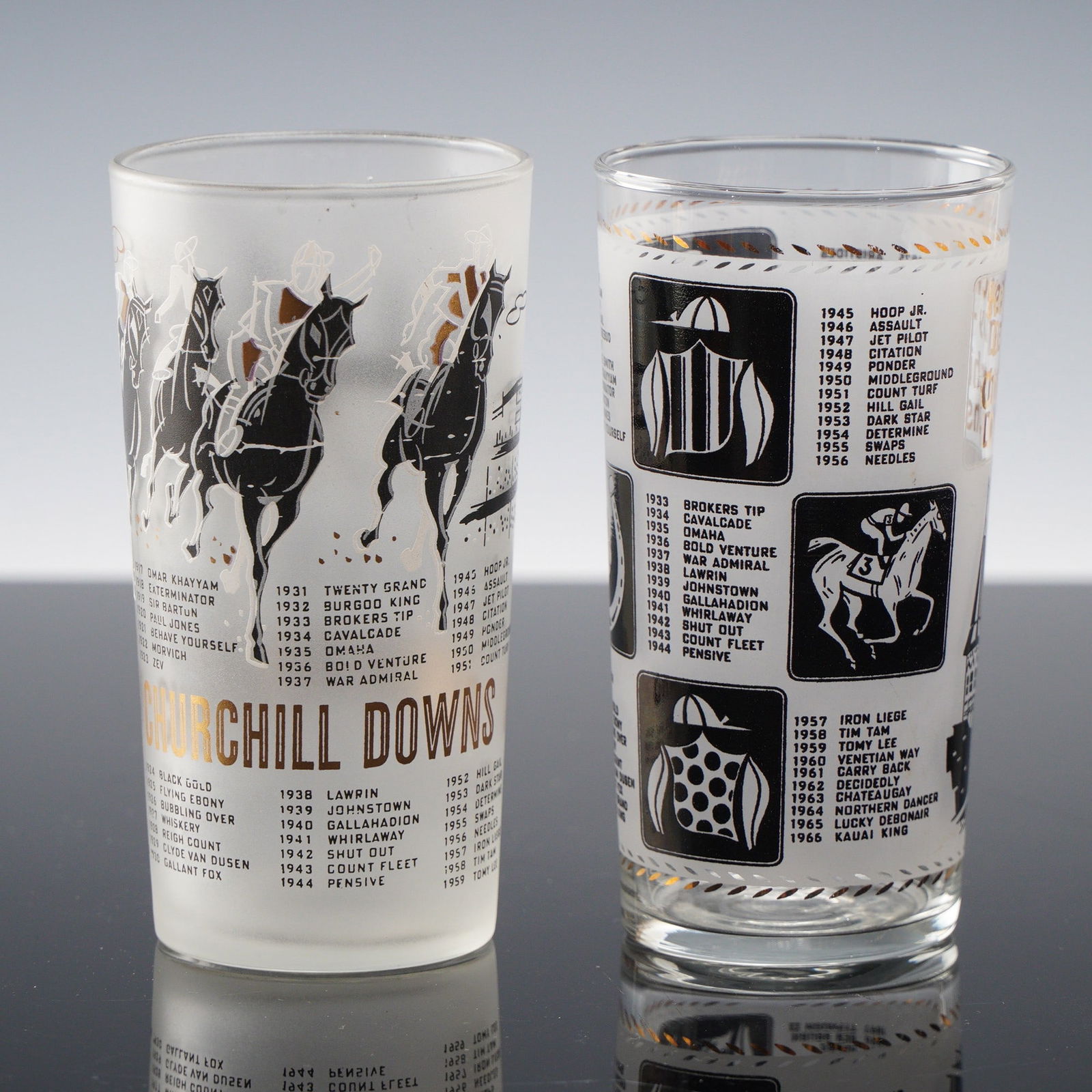2pc Kentucky Derby Churchill Downs Commemorative Glasses (1 of 4)