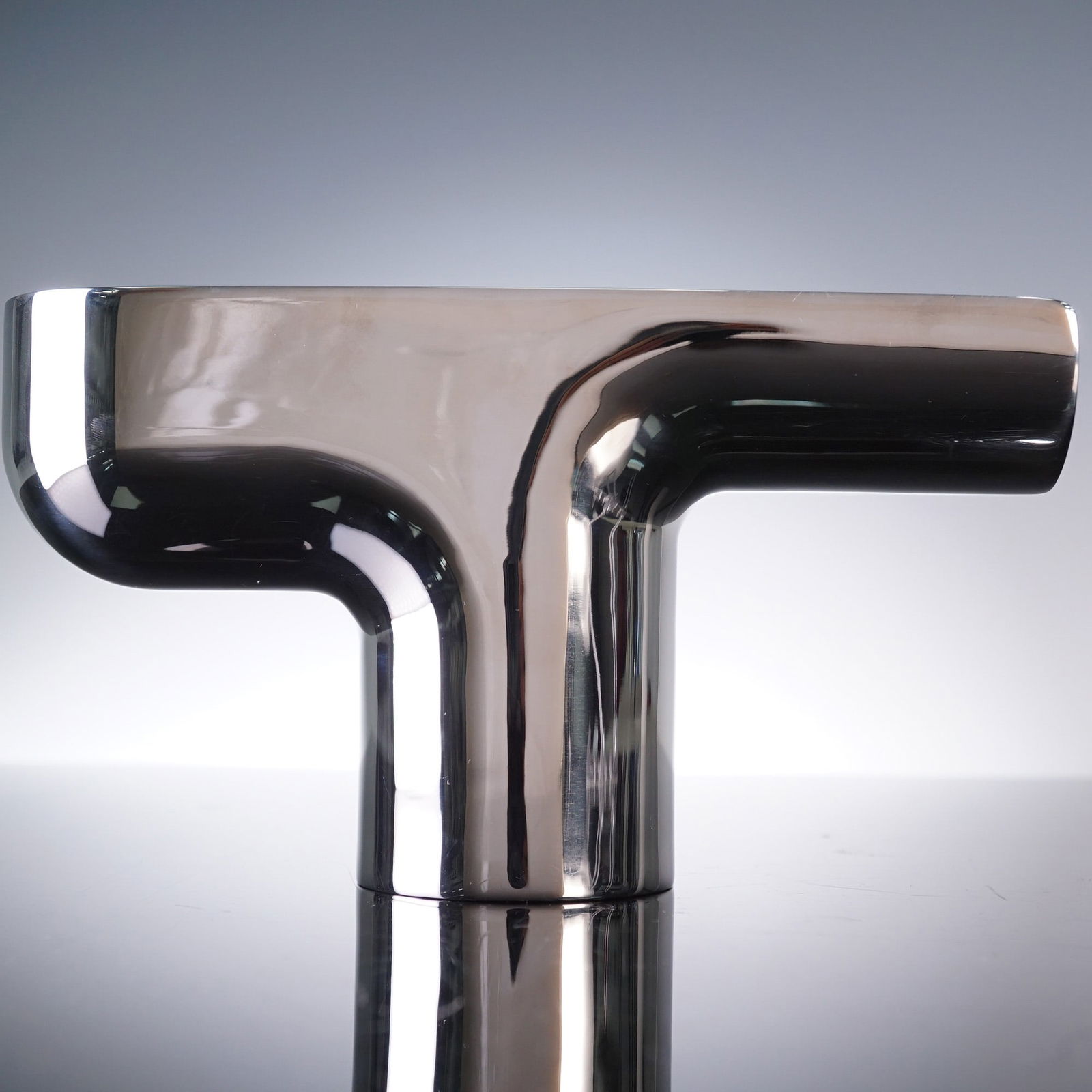 Georg Jensen Nendo Stainless Steel Vase by Oki Sato: A striking example of modern Scandinavian design, this Georg Jensen Nendo vase embodies sculptural elegance and refined craftsmanship. Designed by acclaimed Japanese designer Oki Sato, founder of Nend