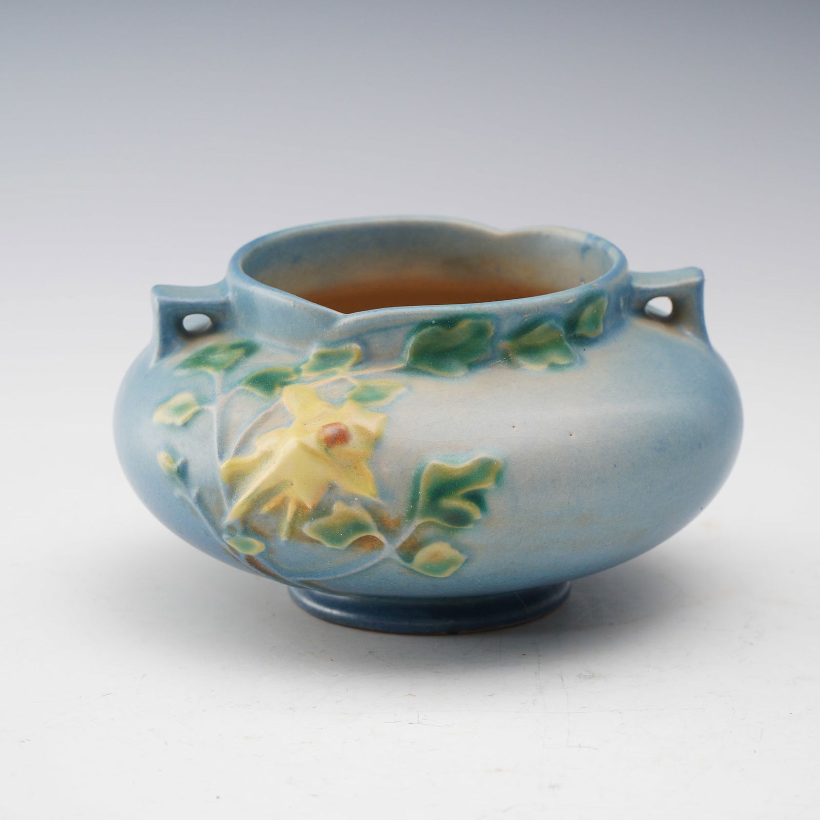 Roseville Pottery Columbine Vase (1 of 4)