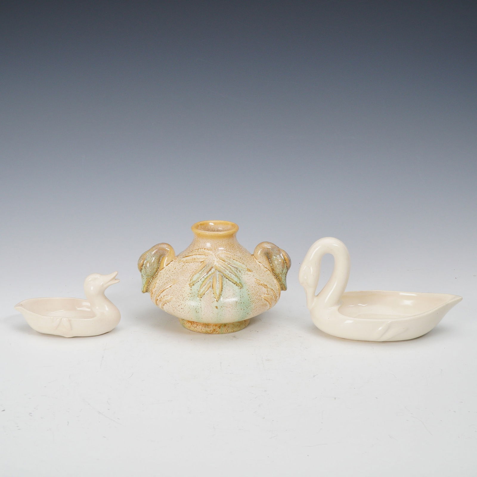 Weller Pottery Patricia Duck Head Vase and Swimming Duck Pin Trays (1 of 5)