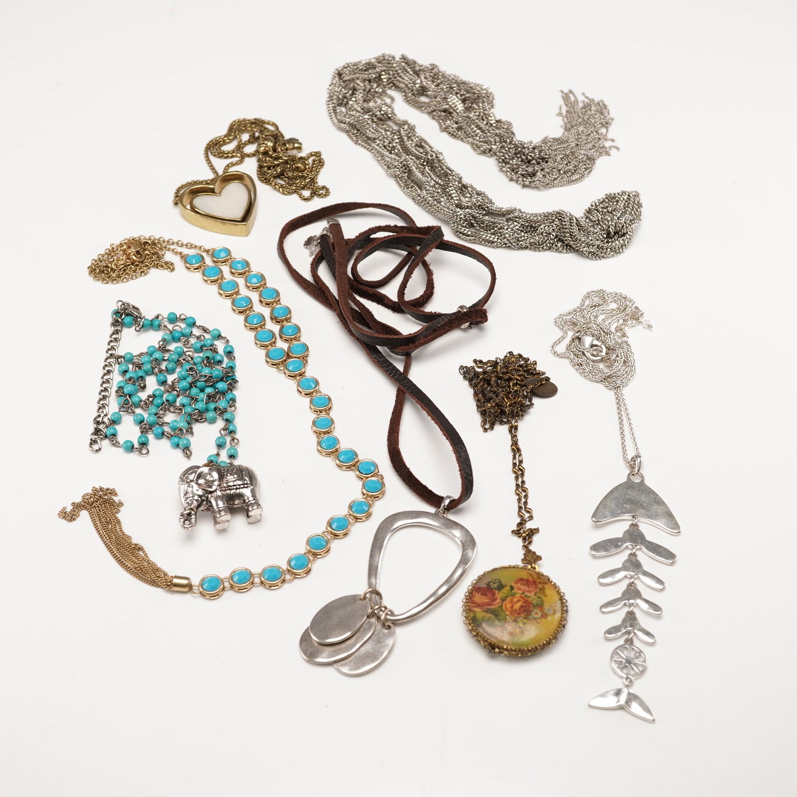 7pc Assorted Statement Necklaces (1 of 3)