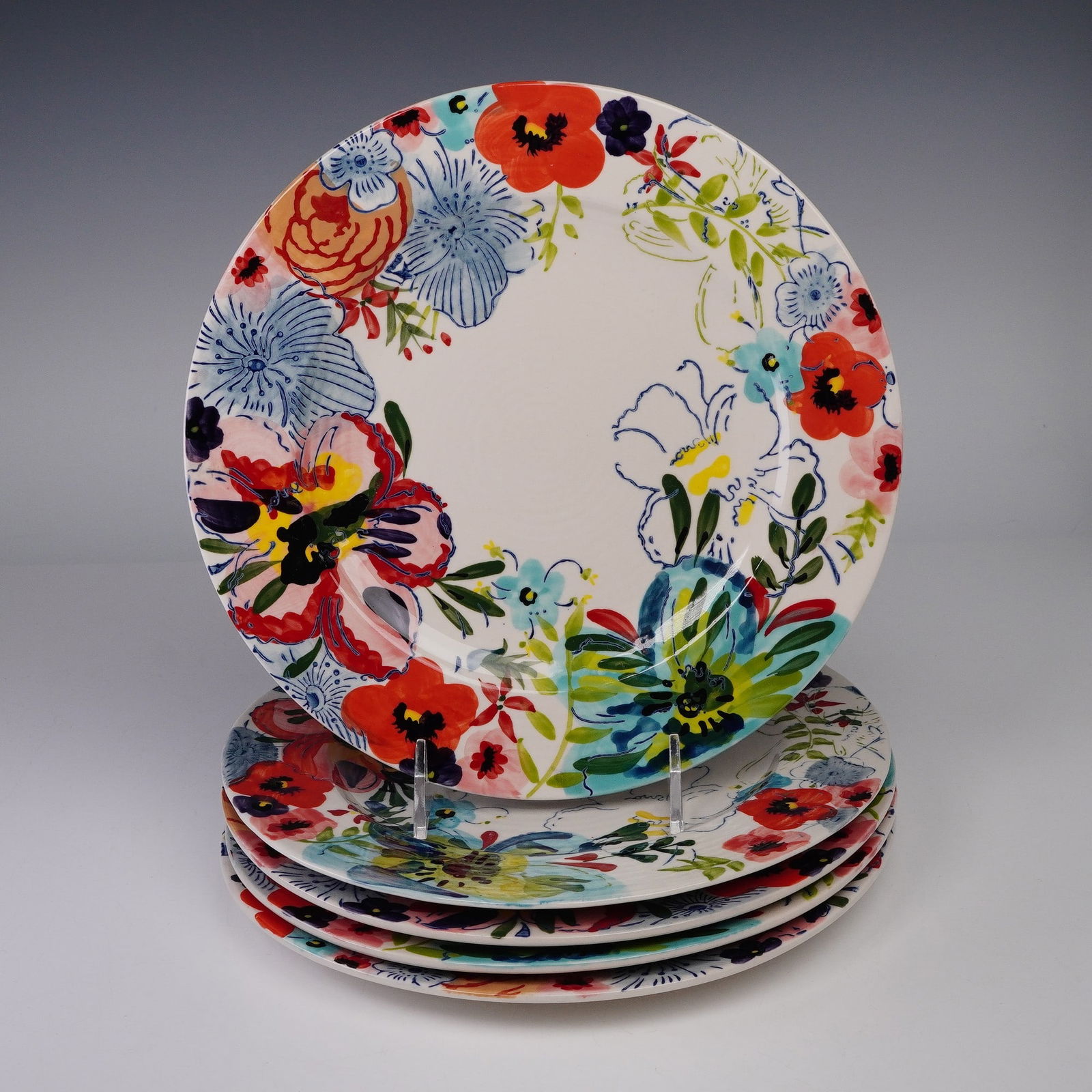 5pc Anthropologie Sissinghurst Castle Dinner Plates, Estudio Flores Floral: Set of five ceramic dinner plates from Anthropologie's discontinued Sissinghurst Castle collection (produced 2012-2020). The design, known as Estudio Flores, features bold hand-painted floral motifs i