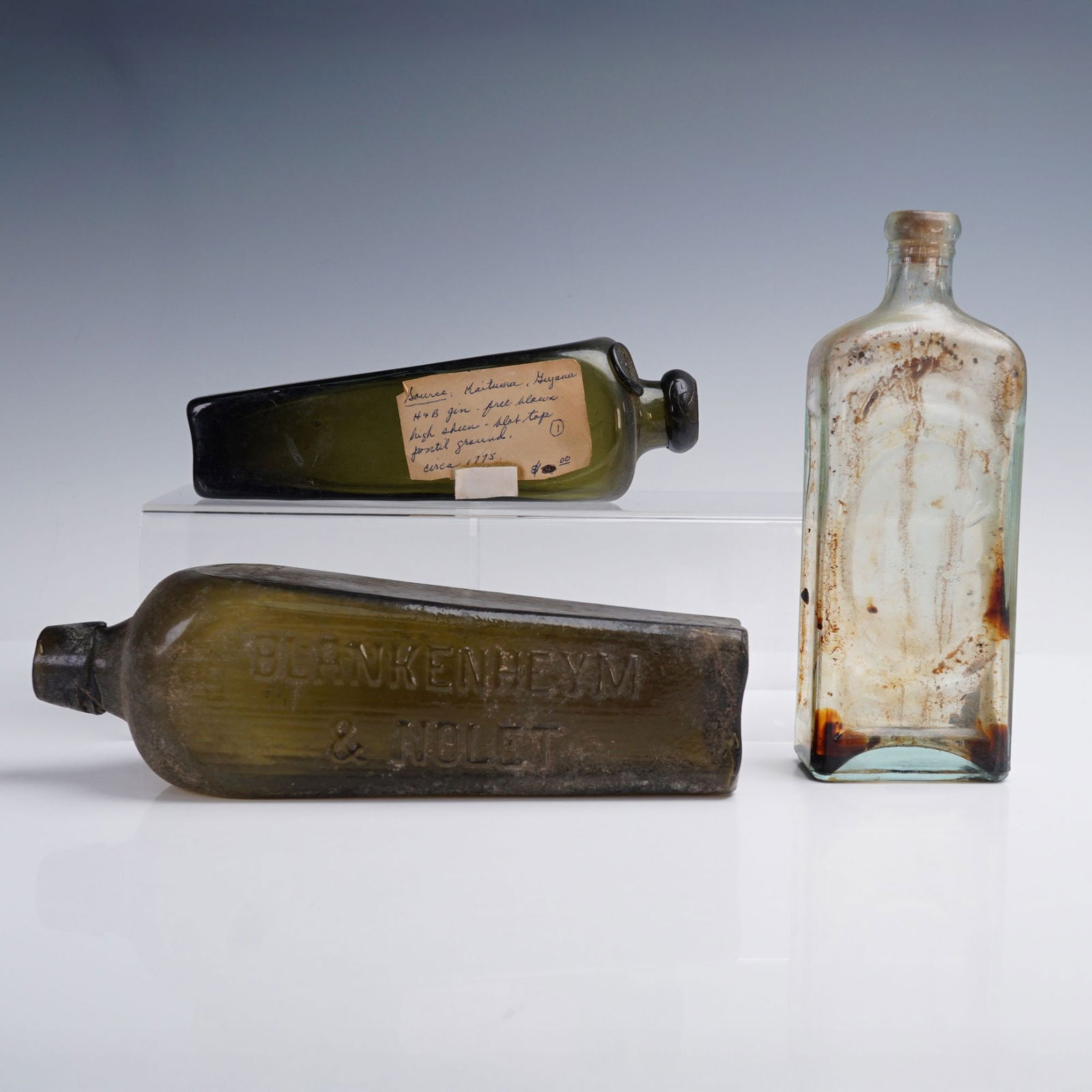 3pc Antique Glass Bottles (1 of 8)