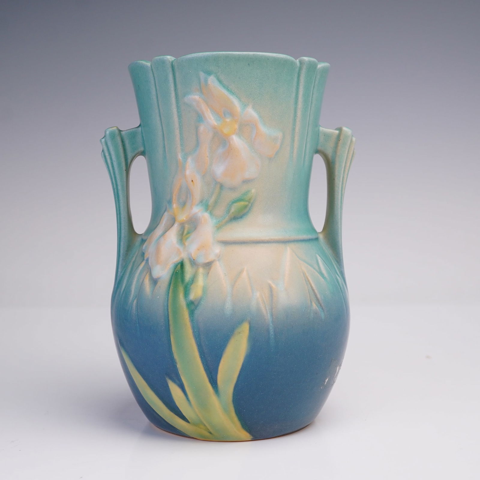 Roseville Pottery Iris Blue Vase, 917-6 (1 of 5)