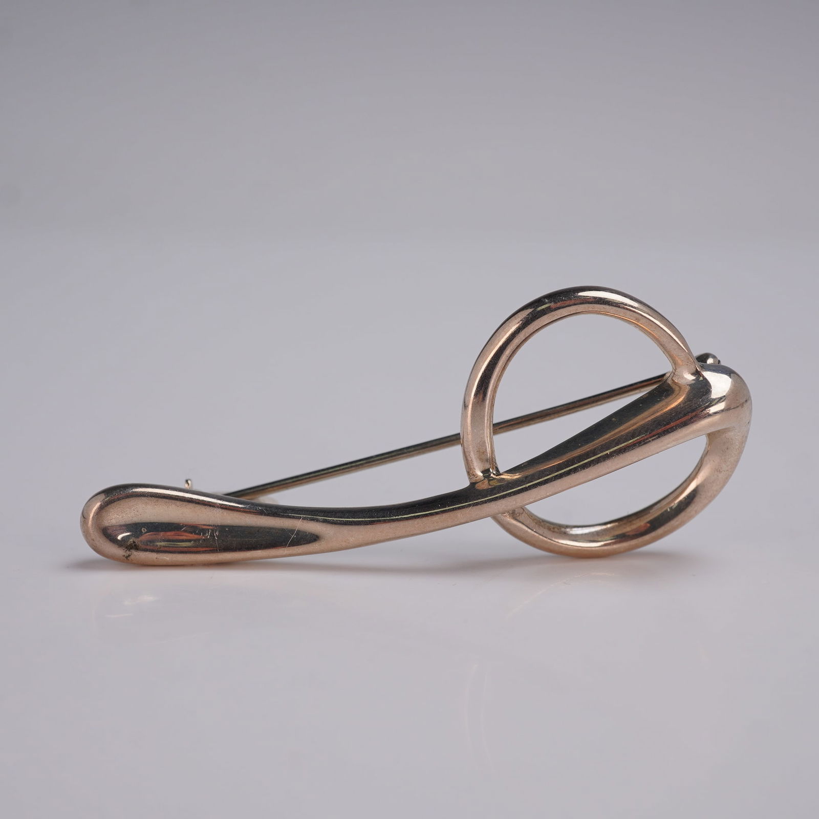 Tiffany & Co. Elsa Peretti Sterling Silver Letter Q Brooch (1 of 4)