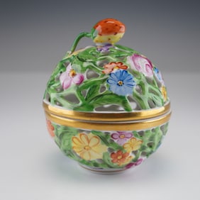 Herend Porcelain Round Covered Floral Box