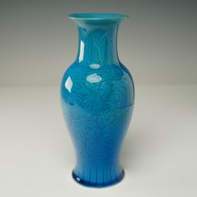 Chinese Turquoise Glazed Porcelain Lotus Motif Vase