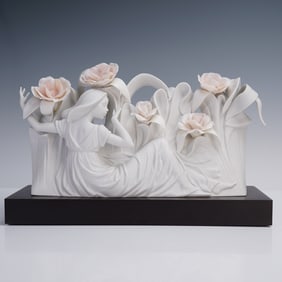 Lladro Porcelain Sculpture Air Nymph, 01011896