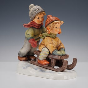 Goebel Hummel Figurine, Making New Friends