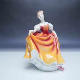 Royal Doulton Autumn Attraction HN 3612 Figurine