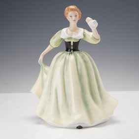 Royal Doulton Figurine Pretty Ladies Lily HN 5000