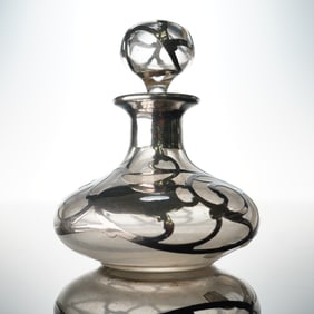 American Art Nouveau Sterling Silver Overlay Glass Perfume Bottle w/Stopper