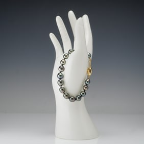 14K Gold Black Pearl Bracelet