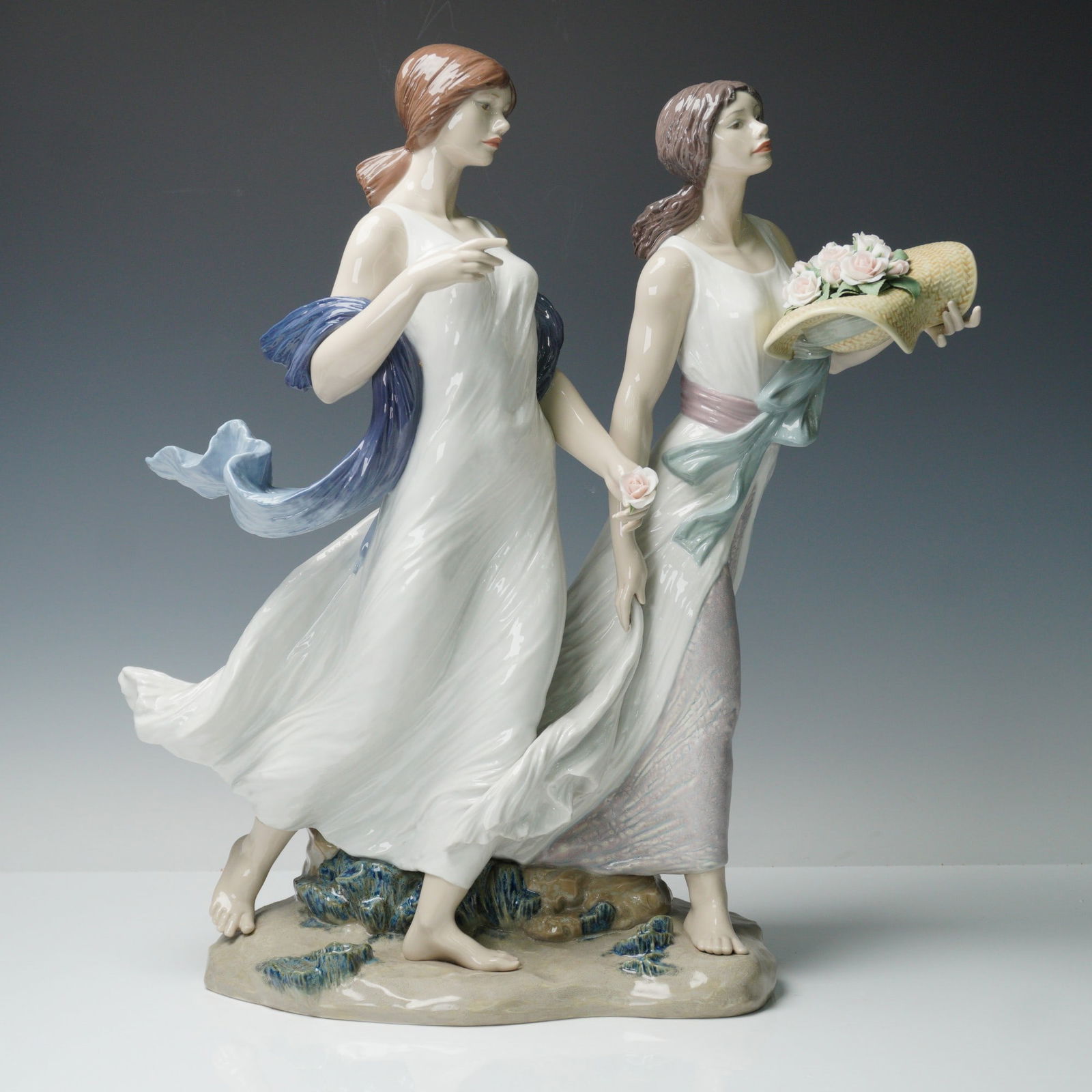 Lladro Porcelain Sculpture, Summer Roses 1008399 (1 of 6)