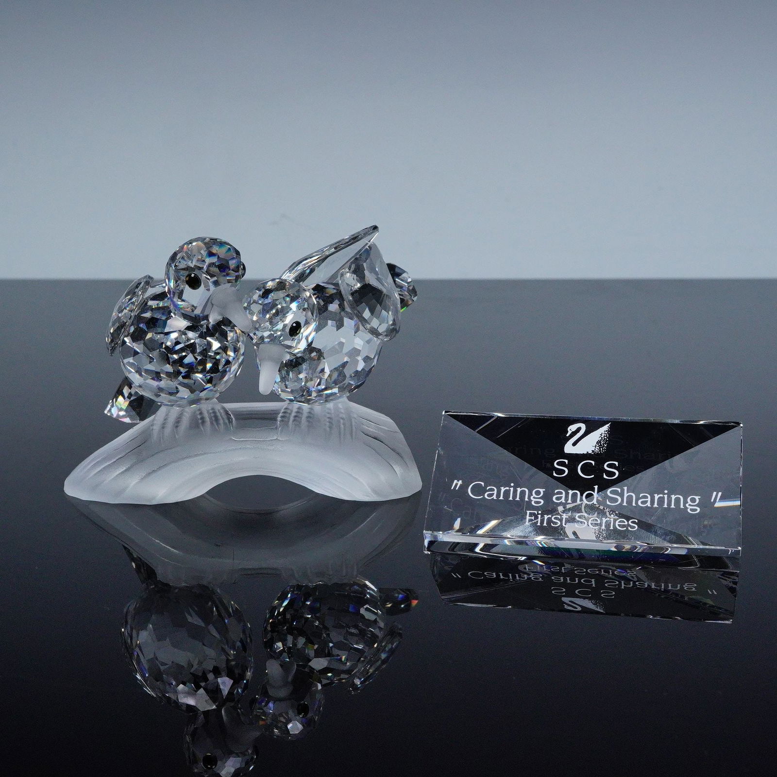 2pc Swarovski Crystal Figurine, Turtledoves + Plaque (1 of 8)