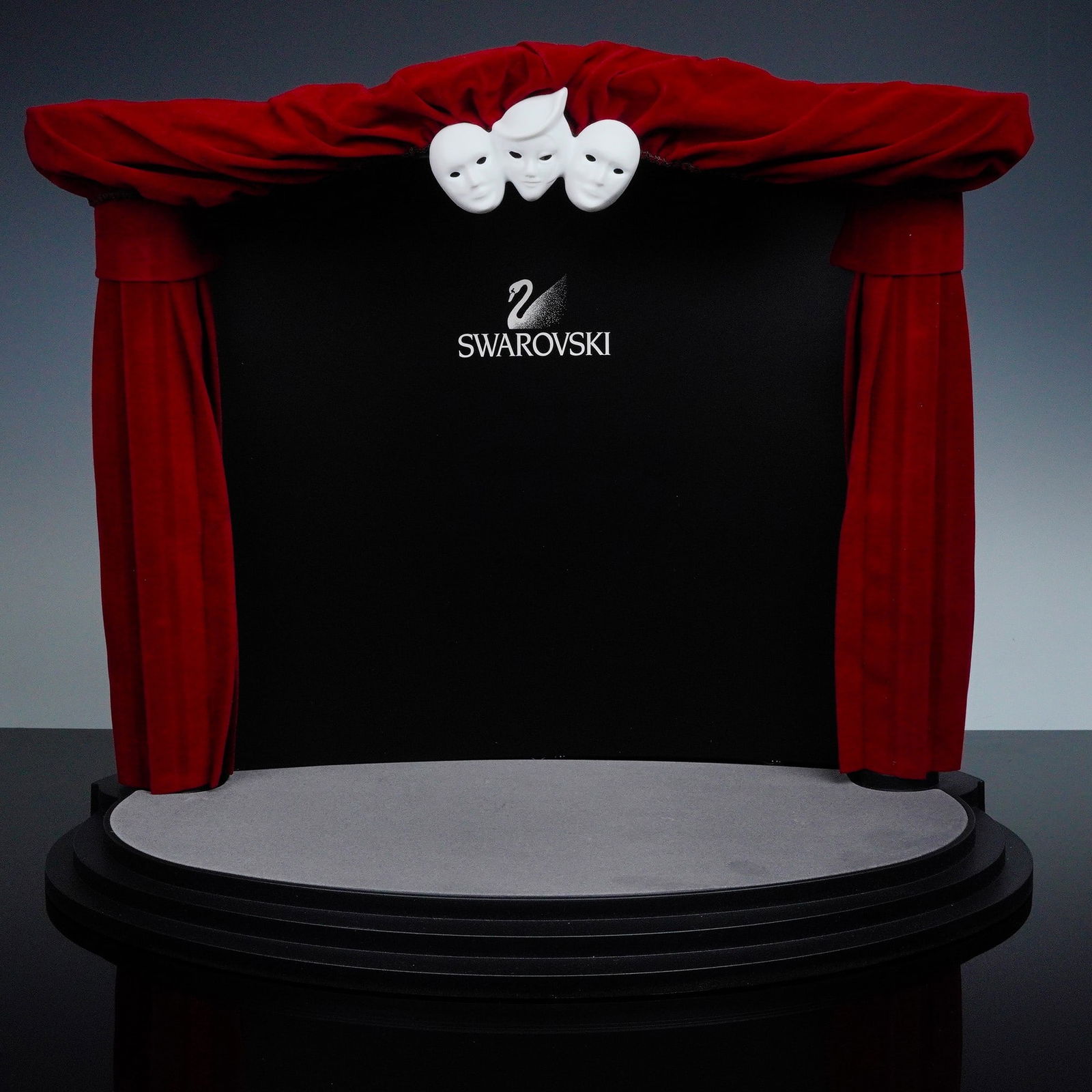 Swarovski Crystal Home Display Theater Stage (1 of 7)