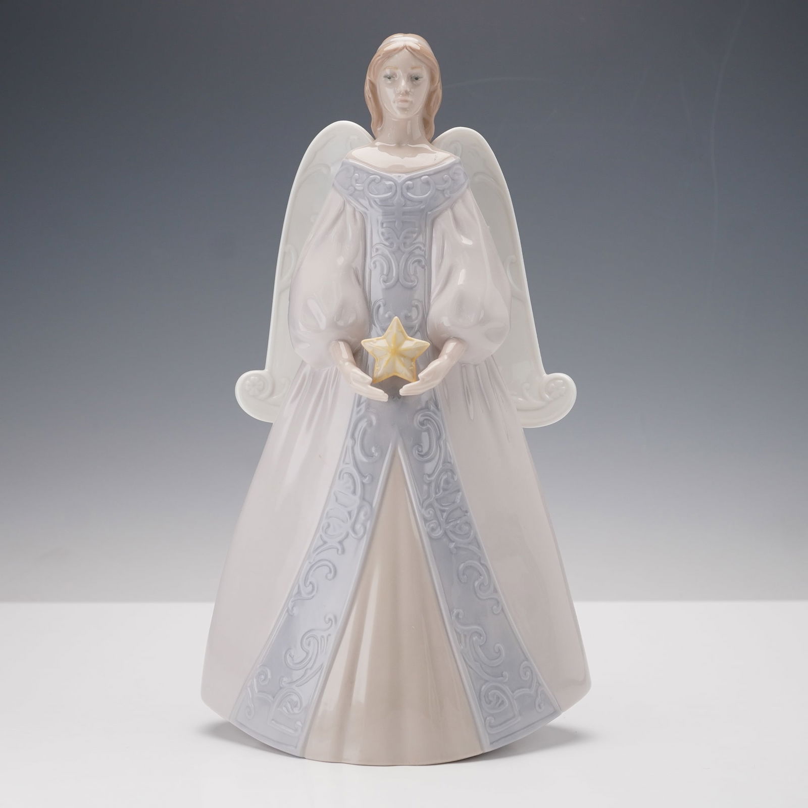Lladro Porcelain Figurine Star Cantata 01008181 (1 of 4)