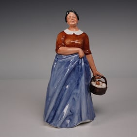 Royal Doulton Figurine, Farmer's Wife HN3164