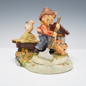 2pc Goebel Hummel Figurine & Hummelscape, Farm Hand & Millenium Harvest