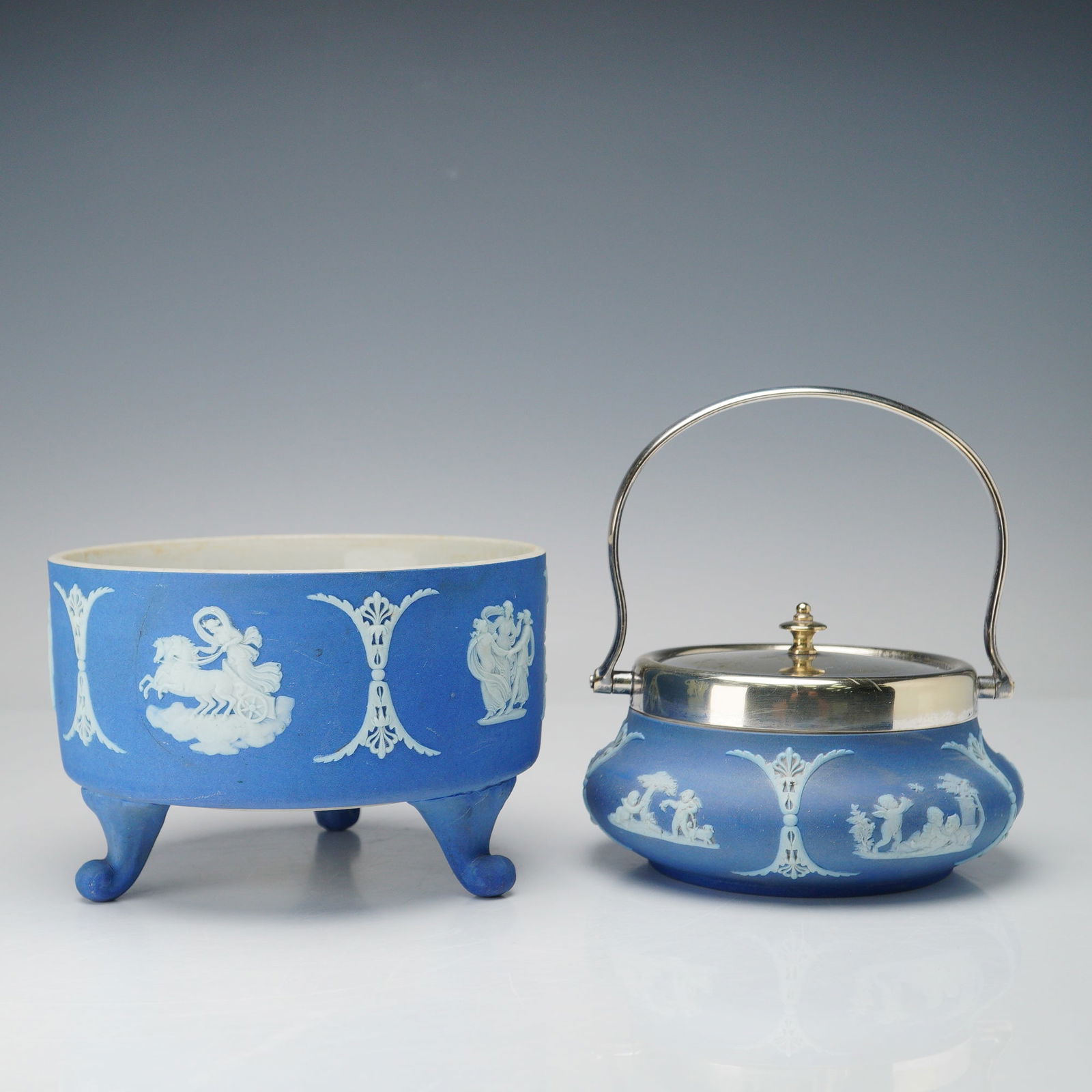 2pc Wedgwood Jasperware EPNS covered Jar and Footed Bowl (1 of 9)