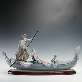 Lladro Porcelain Sculpture with Base, In the Gondola 1001350