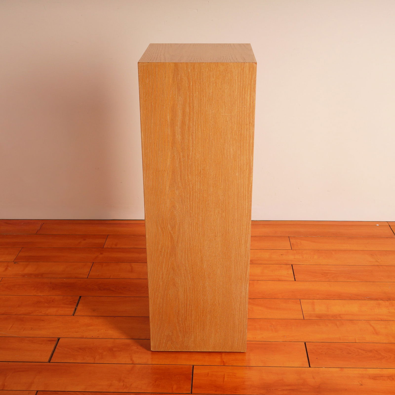 Mid-Century Modern Oak Wood Display Pedestal (1 of 3)