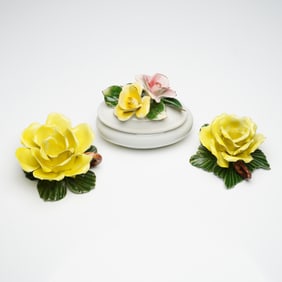 3pc Nuova Capodimonte & Capodimonte Treasure Box and Decorative Flowers