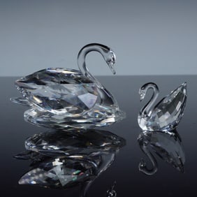 2pc Swarovski Crystal Swan Figurines