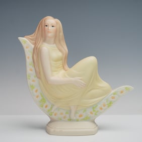 Goebel Hummel Figurine, Awakening