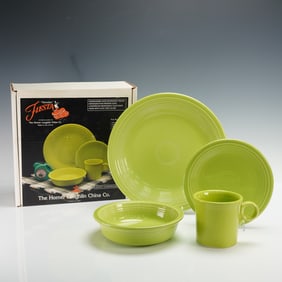 Fiesta Chartreuse Dinnerware Set, 4 Piece Place Setting