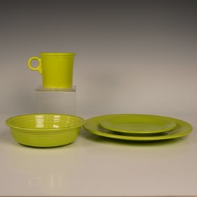 4pc Homer Laughlin China Fiestaware Set, Chartreuse