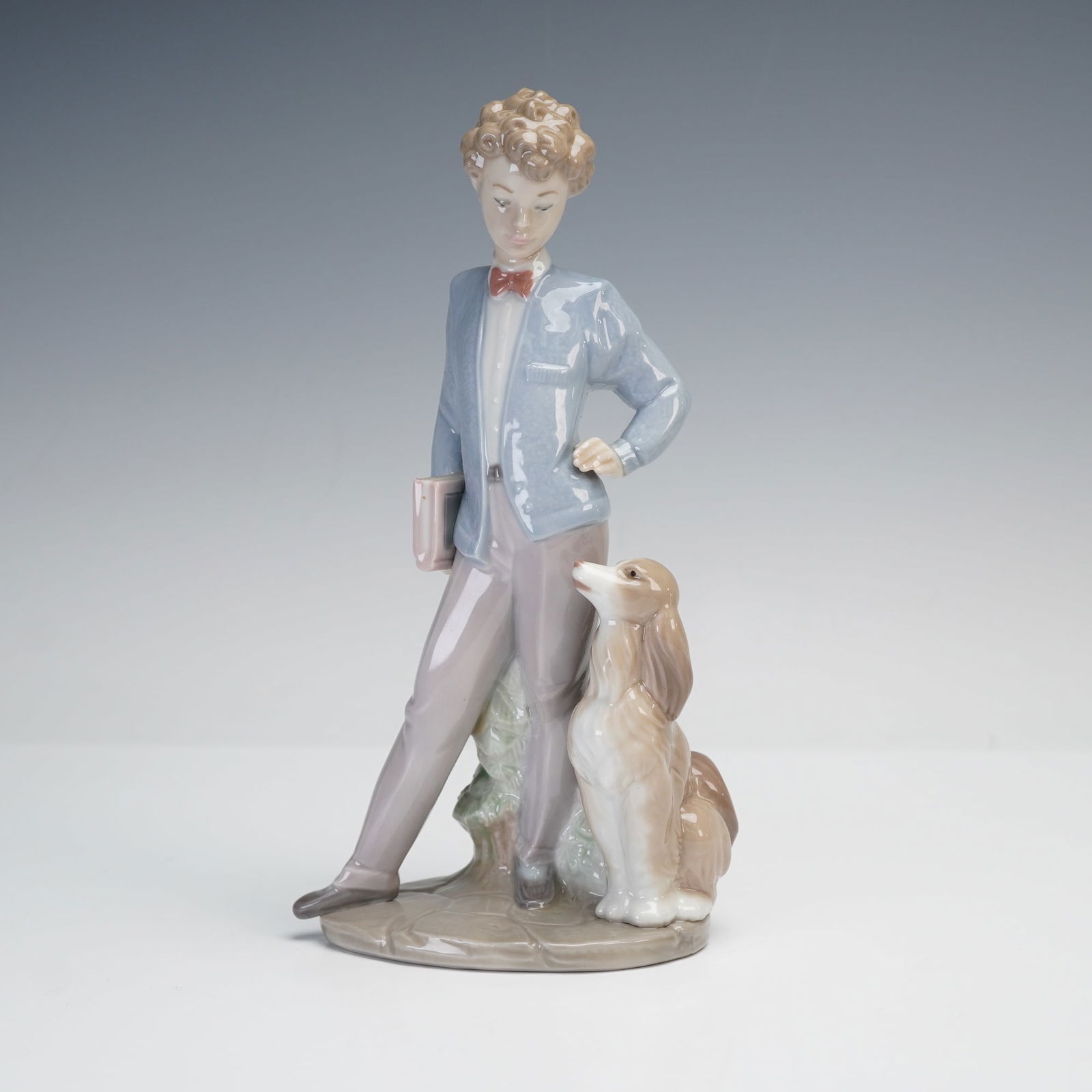 Lladro Porcelain Figurine, Sundays Child Boy 01006023 (1 of 5)