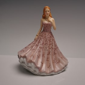 Royal Doulton Sentiment Petites Figurine, Remember Me HN5825