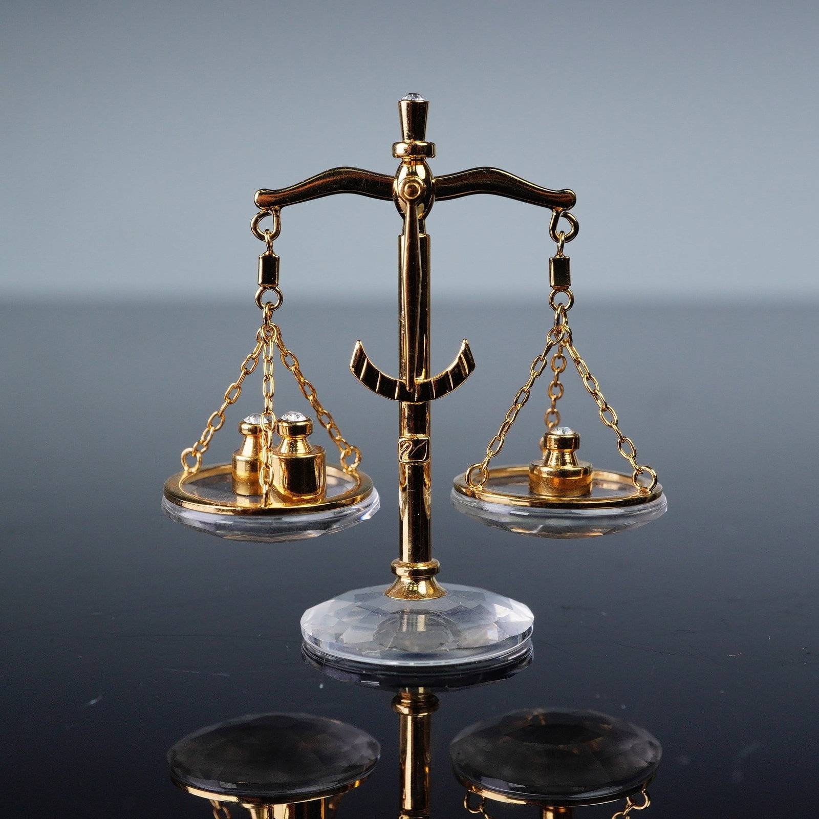 Swarovski Crystal Memories Figurine, Balance Scale Gold (1 of 7)