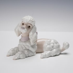 Lladro Porcelain Figurine, Poodle 1006337
