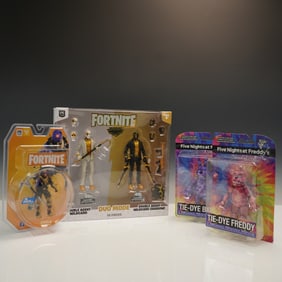 4pc Fortnite and Five Nights at Freddys Action Figure Lot